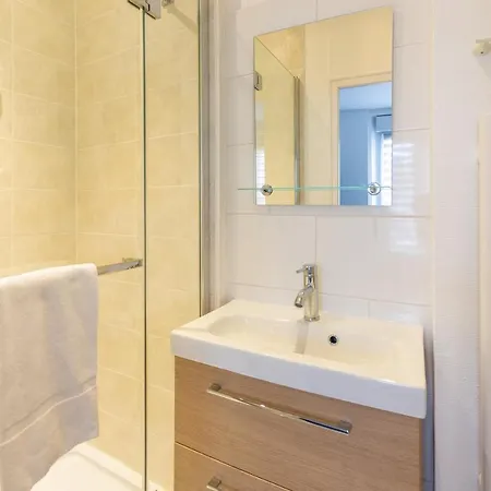 Yannig, Studio Renove A Recouvrance